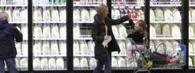 Shoppers at a Wal-Mart in Orland Hills, Ill. (David Pierini/Chicago Tribune)